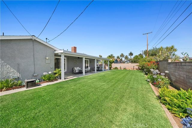 402 E Hoover Avenue, Orange, CA 92867