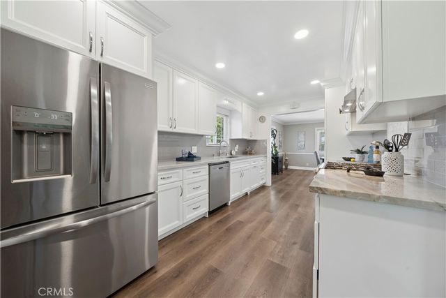 402 E Hoover Avenue, Orange, CA 92867