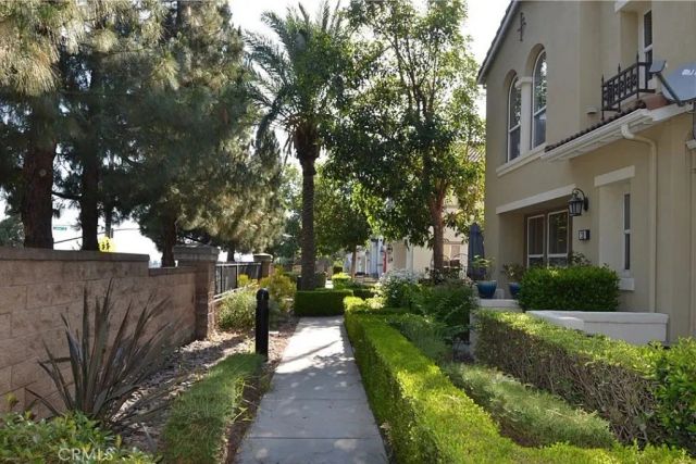 15723 Parkhouse 40, Fontana, CA 92336