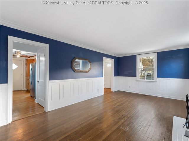 5106 Staunton Avenue Se, Charleston, WV 25304