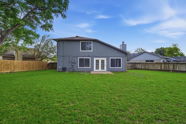 1146 Woodbridge Avenue, Pearland, TX 77584
