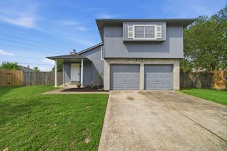 1146 Woodbridge Avenue, Pearland, TX 77584