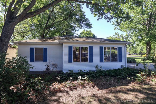 6265 W Old Channel Trail, Montague, MI 49437