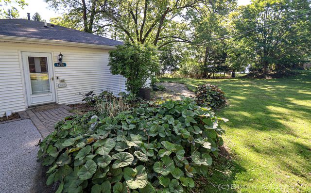 6265 W Old Channel Trail, Montague, MI 49437