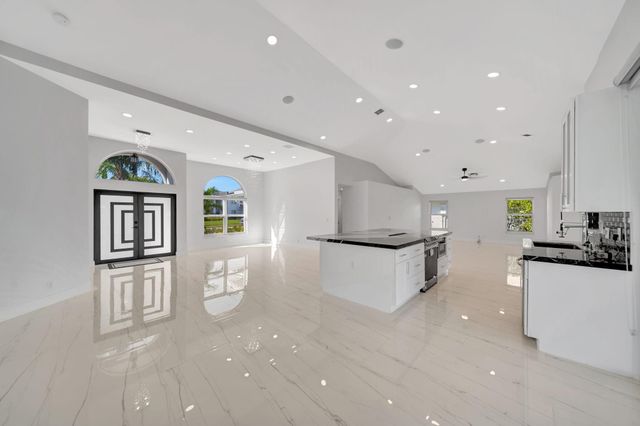 22357 Collington Drive 22357, Boca Raton, FL 33428
