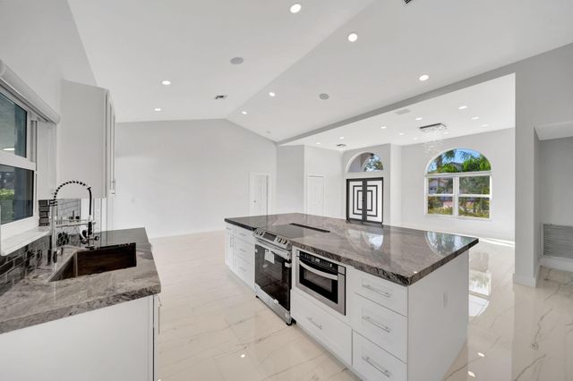 22357 Collington Drive 22357, Boca Raton, FL 33428