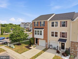 11 WAYSIDE CT, Falling Waters, WV 25419
