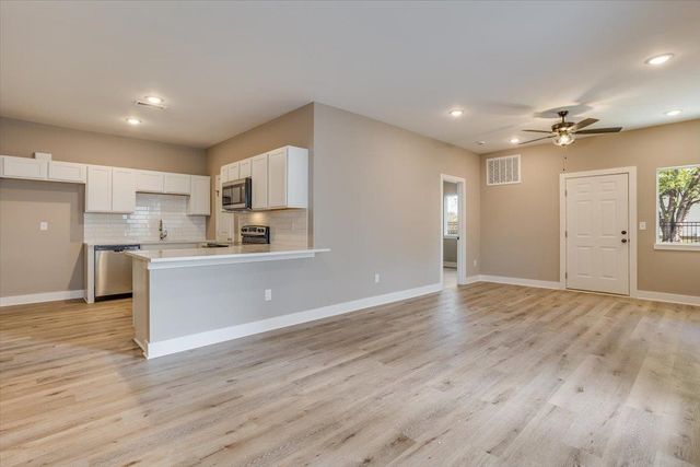 4537-4539 N Sandplum St, Wichita, KS 67205