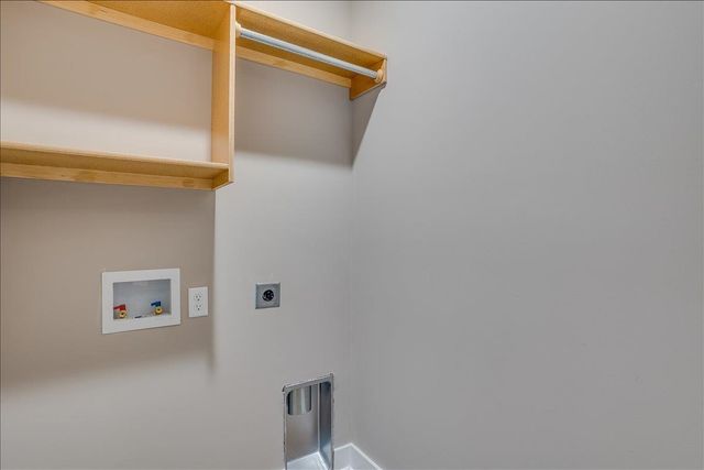 4537-4539 N Sandplum St, Wichita, KS 67205