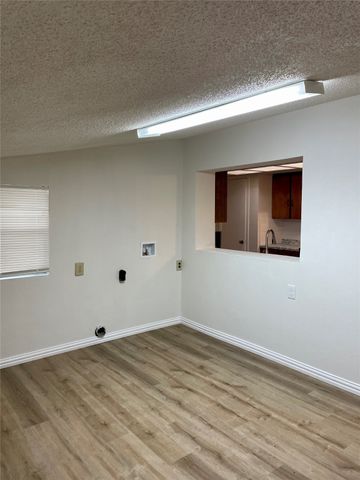 905 Northshore Drive, Garland, TX 75040