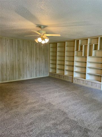 905 Northshore Drive, Garland, TX 75040
