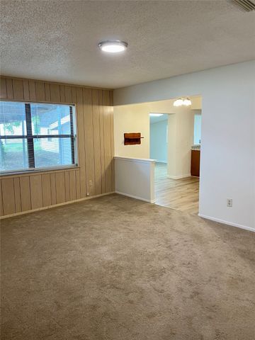 905 Northshore Drive, Garland, TX 75040