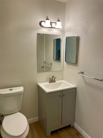 905 Northshore Drive, Garland, TX 75040