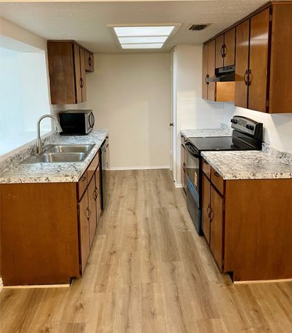 905 Northshore Drive, Garland, TX 75040