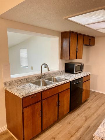 905 Northshore Drive, Garland, TX 75040