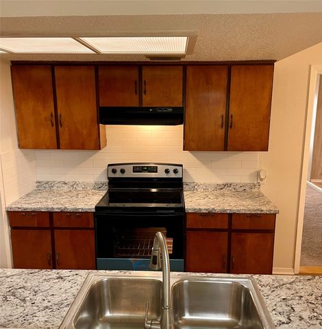 905 Northshore Drive, Garland, TX 75040