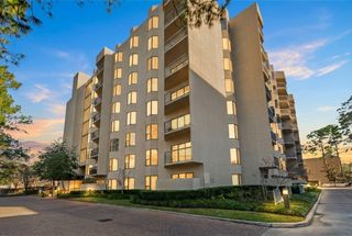 661 Bering Drive 504, Houston, TX 77057