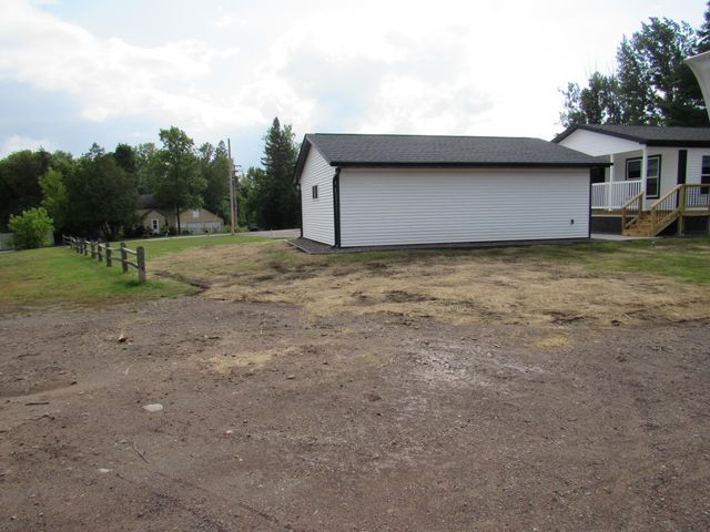 825 Folz Boulevard, Moose Lake, MN 55767