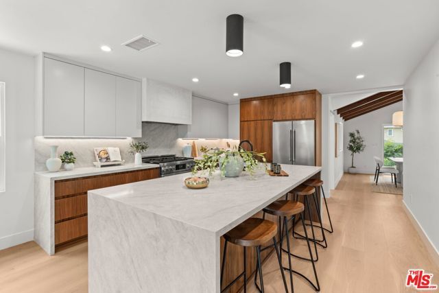 8121 Chase Avenue, Los Angeles, CA 90045
