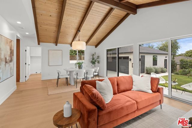8121 Chase Avenue, Los Angeles, CA 90045