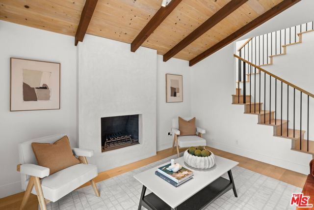 8121 Chase Avenue, Los Angeles, CA 90045