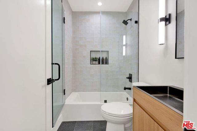 8121 Chase Avenue, Los Angeles, CA 90045