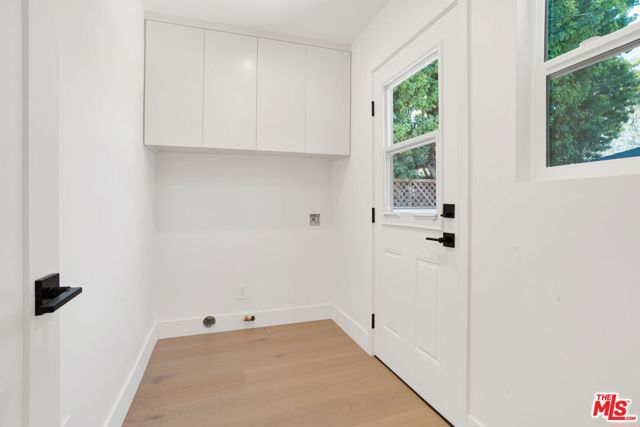 8121 Chase Avenue, Los Angeles, CA 90045