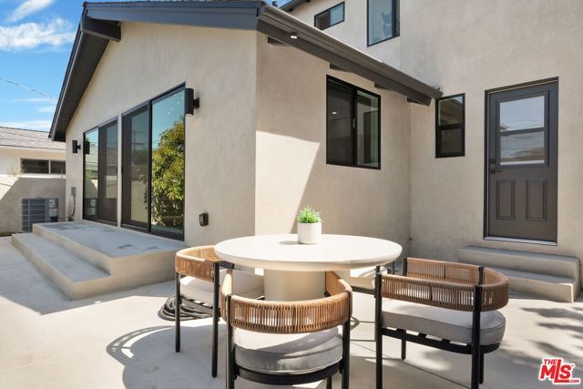 8121 Chase Avenue, Los Angeles, CA 90045