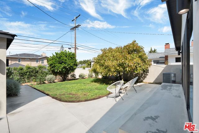 8121 Chase Avenue, Los Angeles, CA 90045