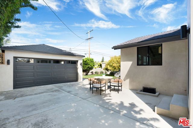 8121 Chase Avenue, Los Angeles, CA 90045