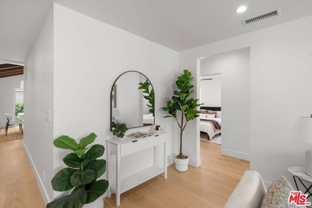 8121 Chase Avenue, Los Angeles, CA 90045