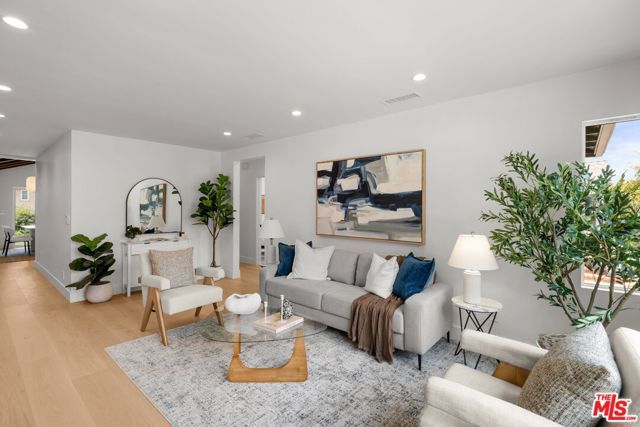 8121 Chase Avenue, Los Angeles, CA 90045