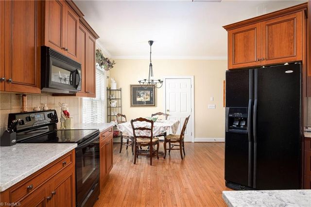 4016 Clinard Road, Clemmons, NC 27012