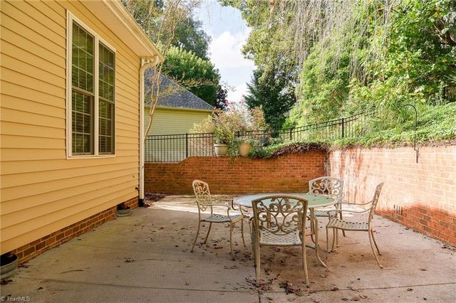 4016 Clinard Road, Clemmons, NC 27012