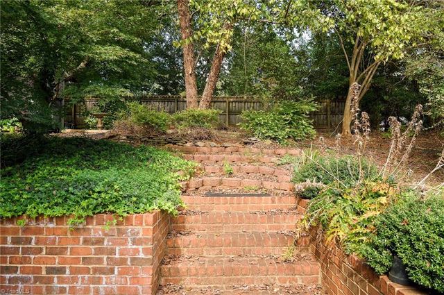 4016 Clinard Road, Clemmons, NC 27012