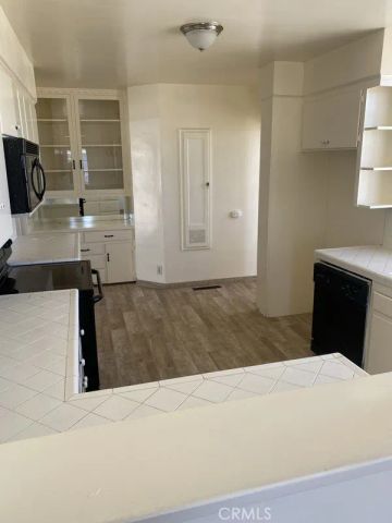 137 W Fredricks, Barstow, CA 92311