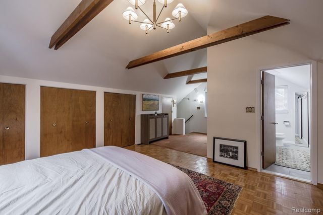 10846 Hart Avenue, Huntington Woods, MI 48070