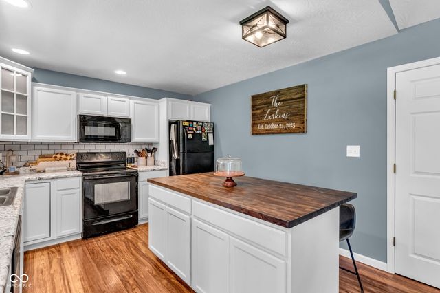 567 Mill Springs, Coatesville, IN 46121