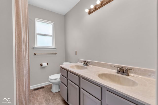 567 Mill Springs, Coatesville, IN 46121