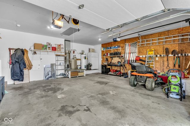567 Mill Springs, Coatesville, IN 46121