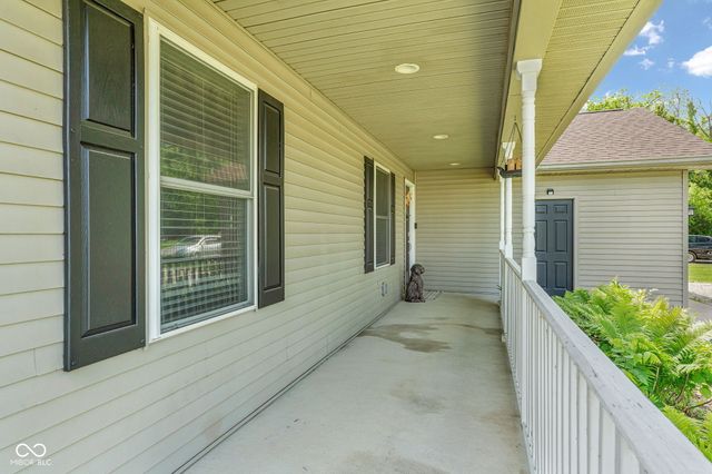 567 Mill Springs, Coatesville, IN 46121