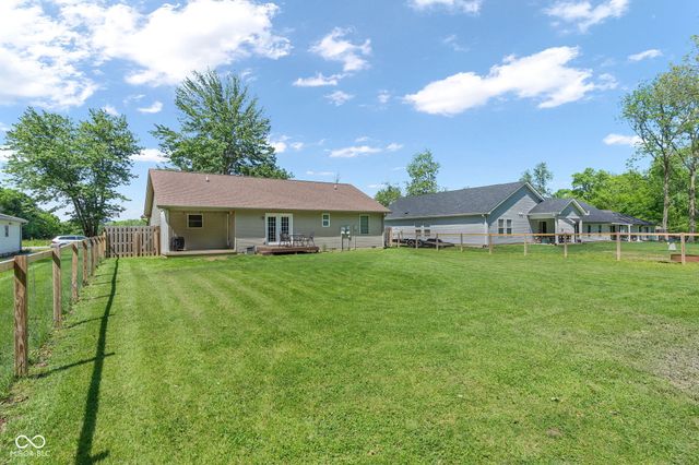 567 Mill Springs, Coatesville, IN 46121