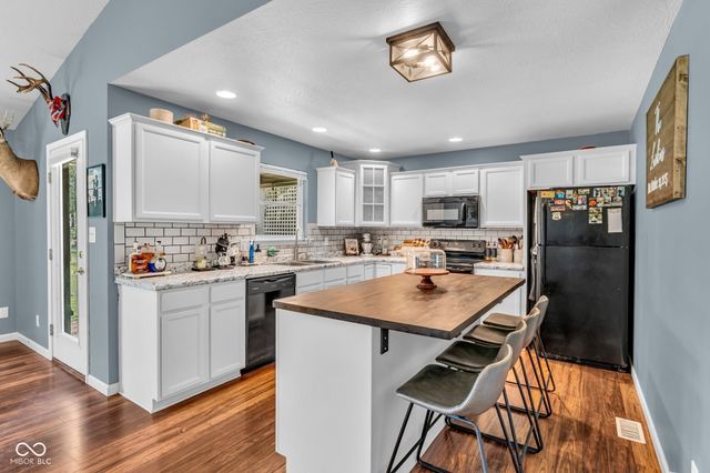 567 Mill Springs, Coatesville, IN 46121