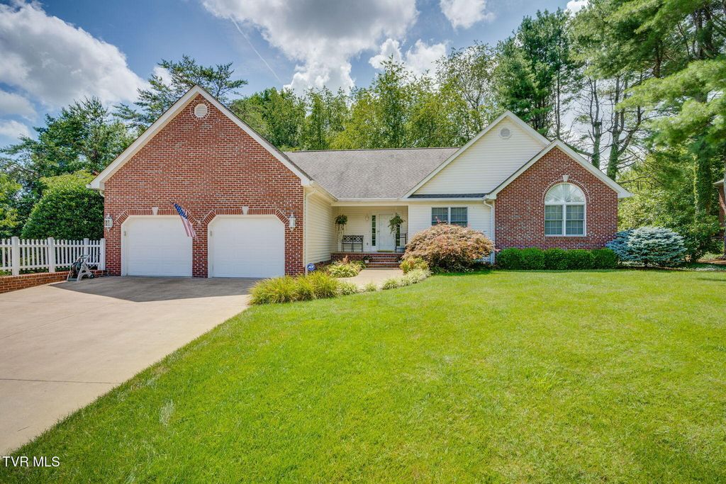 204 Amber Drive, Bristol, TN 37620
