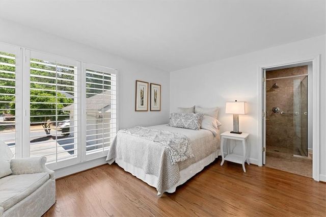 2585 Links End, Roswell, GA 30076