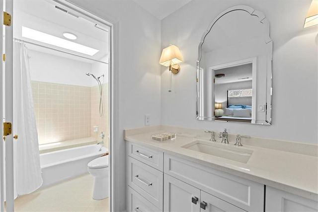 2585 Links End, Roswell, GA 30076