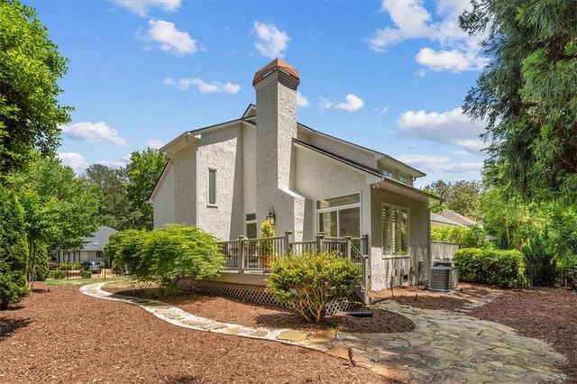 2585 Links End, Roswell, GA 30076