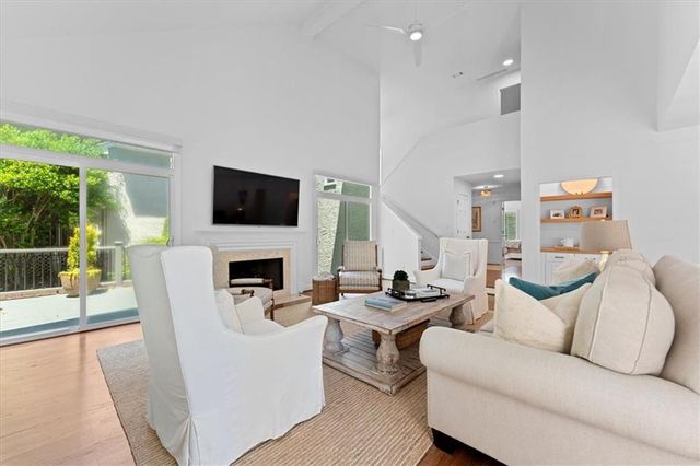 2585 Links End, Roswell, GA 30076