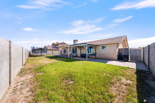 1377 S Fresno Ave, Somerton, AZ 85350