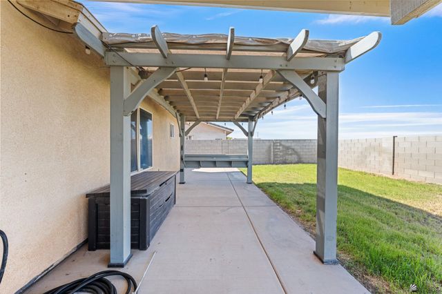 1377 S Fresno Ave, Somerton, AZ 85350